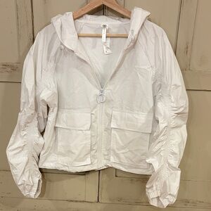 Fabletics White Hooded Zip-Up Jacket Cropped Size Small